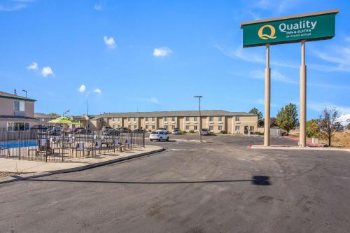 Quality Inn & Suites – Photos 3