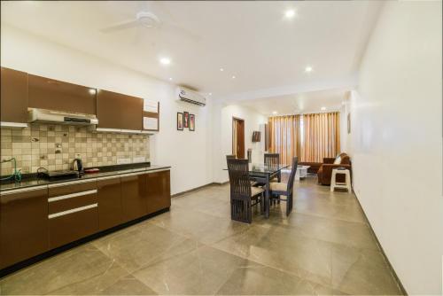 Η κουζίνα ή μικρή κουζίνα στο Eternal Wave Apartments by Daystar Ventures