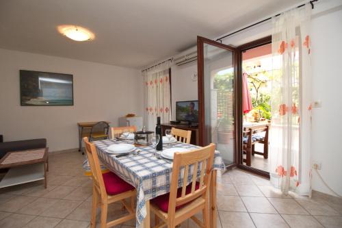 Apartments Lidija