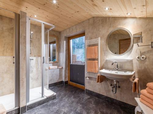 Koupelna v ubytování Hotel Gasthof Felsenkeller