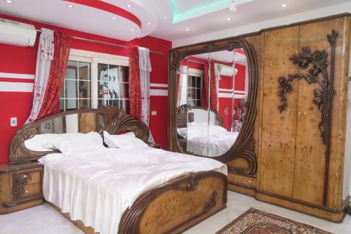 Säng eller sängar i ett rum på Luxury Apartments
