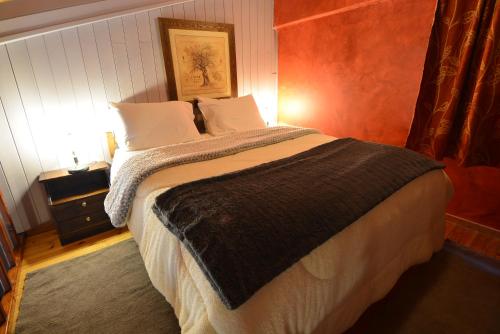 Aphrodite's Inn Kalavritaにあるベッド