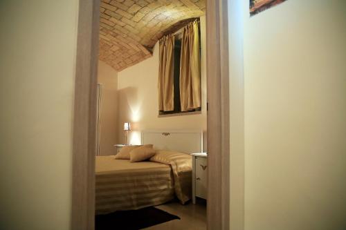 74 Crescenzio House