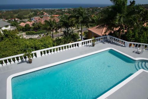 Hatfield South Villa