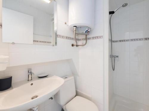 Kúpeľňa v ubytovaní VILLAS COSETTE - Apartamento Beach Palace cb10