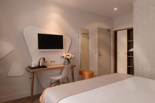 Katil atau katil-katil dalam bilik di Hotel Magenta 38 by Happyculture