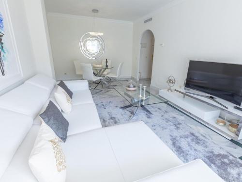 Tranquil Holiday Home in Marbella near Rio Verde Beach ...