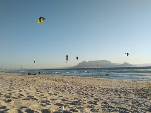 Room in BB - Luxury Bb double bedroom with private entrance and bathroom in Capetown, Cape Town, South Africa