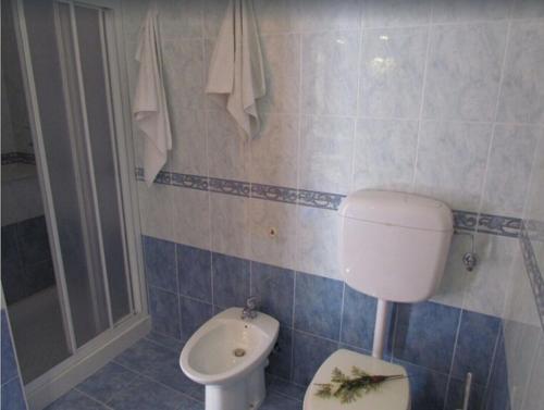 A bathroom at Flat with large terrace to enjoy the sun