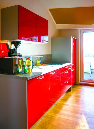 Terrace Apartment for 4 near Naschmarkt & U4 Metro