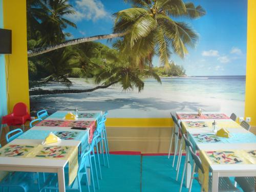 CoolHostel