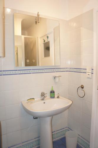 Appartement T3 Climatisé entre mer et centre Nice