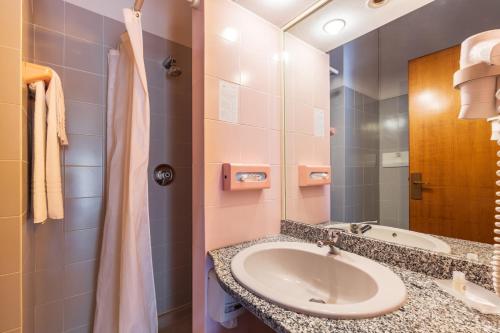 Koupelna v ubytování Albergo Miramare