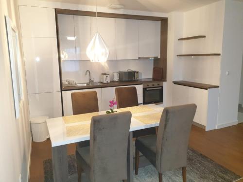 Cucina o angolo cottura di Sarajevo Waves Aparthotel