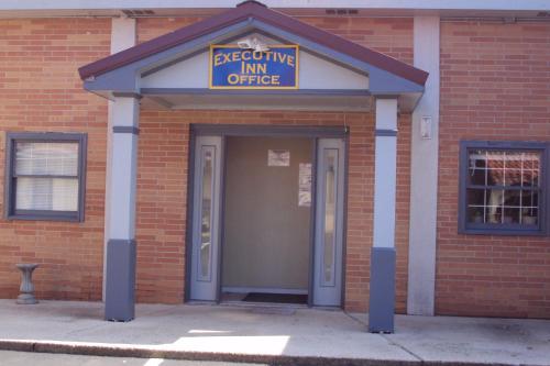 Gallery image of Executive Inn in Tullahoma