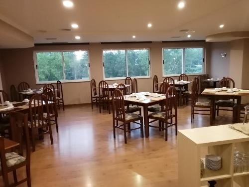 Εστιατόριο ή άλλο μέρος για φαγητό στο Duerming Villa De Sarria Hotel