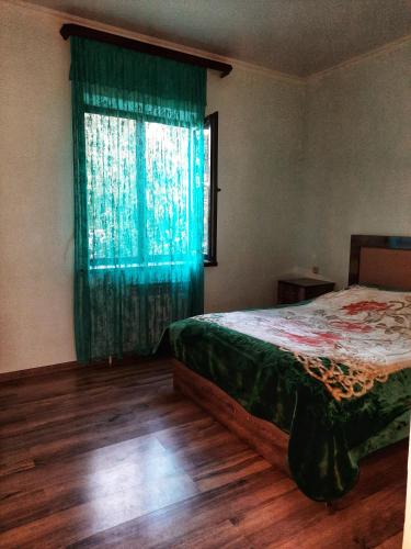  Cottage Tsaghkadzor -  Room  picture :   Tea/Coffee maker    Shower    TV                           