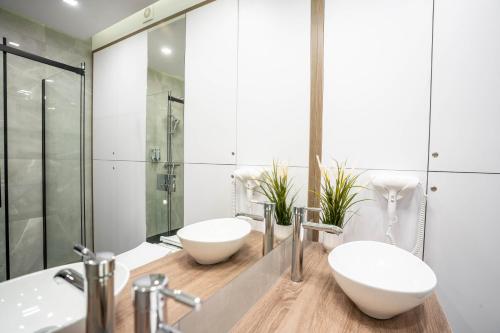 Bilik mandi di NEW Apartament GREEN Warszawa PARKING Free