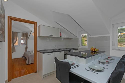 Kuchyňa alebo kuchynka v ubytovaní Top View Apartment
