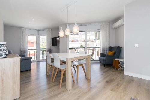UHC AIGUADOLÇ FAMILY APARTMENTS