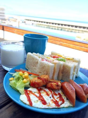 ホームステイの敷地内または近くでの食事または食べ物