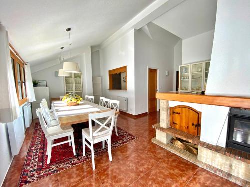 Imagen de la galería de Sol Ski V Atic, apartamento para 12 en Canillo, muy cerca de Sector Tarter, en Canillo
