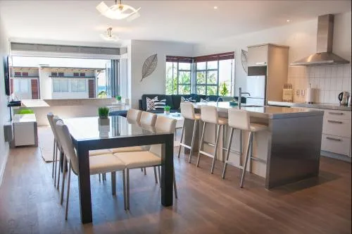 The Condo On The Beach - Onetangi - Luxury at The Sands by Waiheke Unlimited