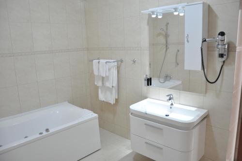 Koupelna v ubytování Hotel Traian