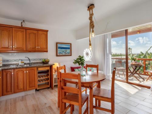 Η κουζίνα ή μικρή κουζίνα στο Holiday Home Los Jablitos by Interhome