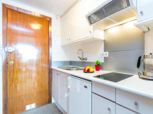 Studio Roses Holiday Center-20 by Interhome