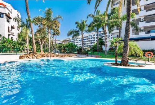 Apartamento en Jardines del Puerto, Marbella, Spain - Booking.com