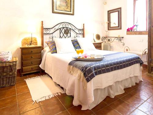 En eller flere senge i et værelse på Welcoming house with pool in San Cristóbal, 70 m²