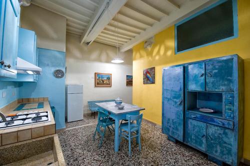 Kuchyňa alebo kuchynka v ubytovaní Spacious Apartment with City View in Foiano della Chiana 125 m²