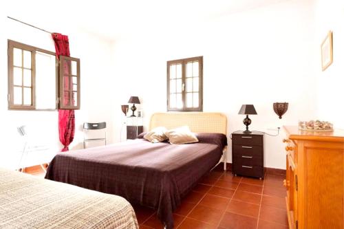 Posteľ alebo postele v izbe v ubytovaní Spacious Villa in Conil de Frontera with Private Pool