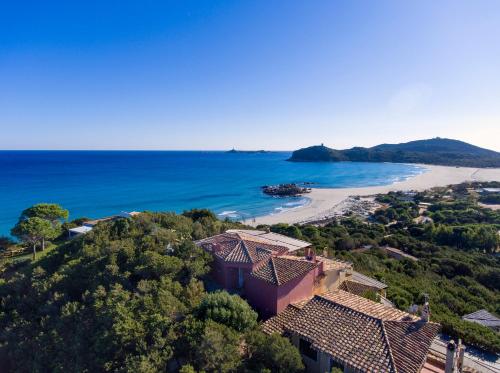 Φωτογραφία από το άλμπουμ του Villa Mannus - Splendida villa vista mare con piscina σε Villasimius