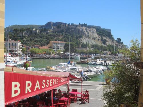 a marina with a bunch of boats in the water at BY Cassis chambre privée dans maison familiale in Cassis