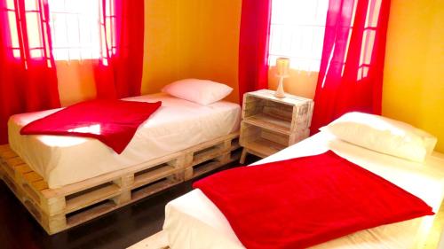 Ένα ή περισσότερα κρεβάτια σε δωμάτιο στο 2 bedrooms villa at Grand Gaube 800 m away from the beach with private pool enclosed garden and wifi