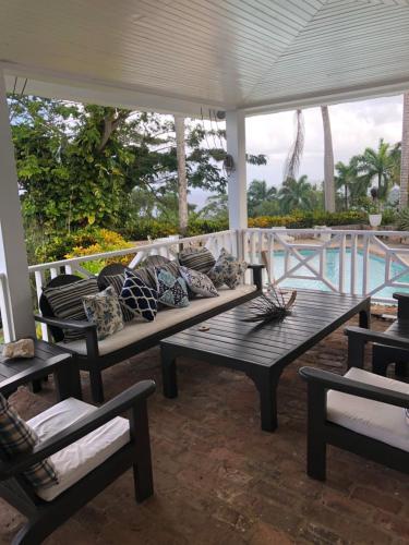 Captivating 3-Bed Villa in Montego Bay