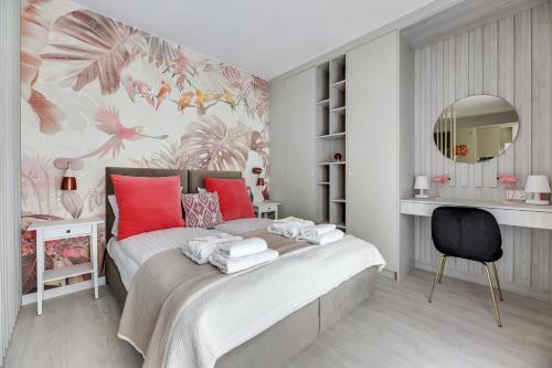 Posteľ alebo postele v izbe v ubytovaní Monte Carlo Luxury Suites with Parking by Lion Apartments Sopot