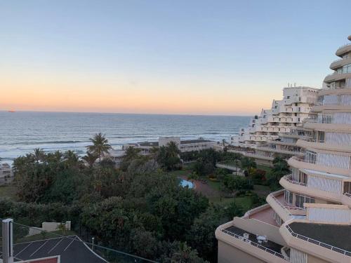 Photo de la galerie de l'établissement Unit 62 Sealodge Umhlanga Beach, à Durban