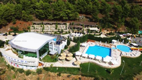 Bazén v ubytování Panorama Rooms Elbasan nebo v jeho okolí