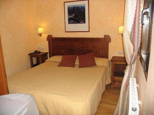 Gallery image of Hotel Villa Russell in Torla