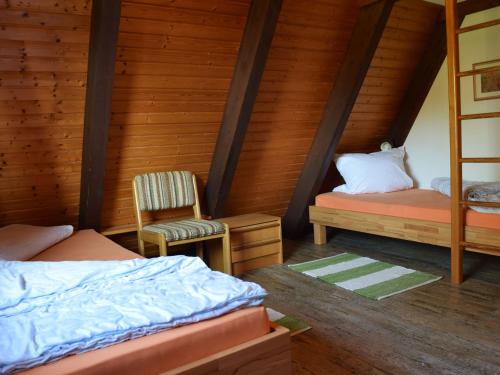 Krevet ili kreveti u jedinici u objektu Detached, nice bungalow on Katzenbuckel mountain