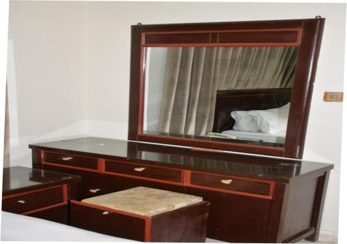 Postel nebo postele na pokoji v ubytování Step inn Hotel Sukkur