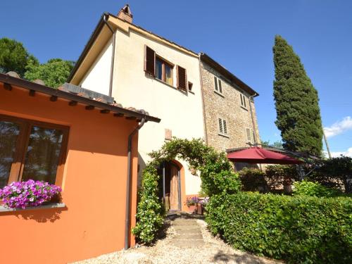 Gallery image of Lush Holiday Home in Tavarnelle Val di Pesa with Shared Pool in Tavarnelle in Val di Pesa