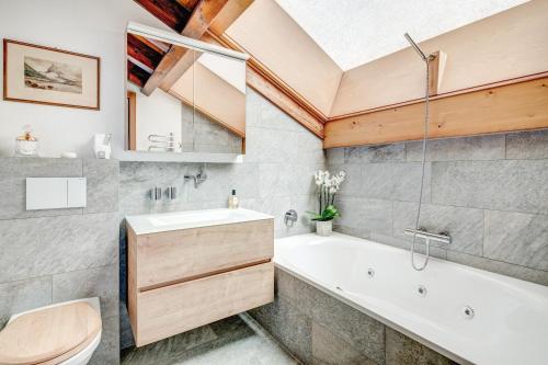 Penthouse Zen Zermatt, 100m from Ski Lift and Piste