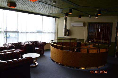 Afbeelding uit fotogalerij van Mehamn Arctic Hotel in Mehamn