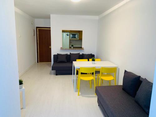 Nuevos pisos piscina barrio exclusivo-WizinkCenter, Madrid ...