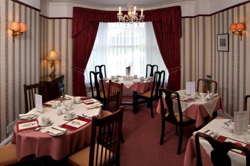 Restaurace v ubytování Glendower House