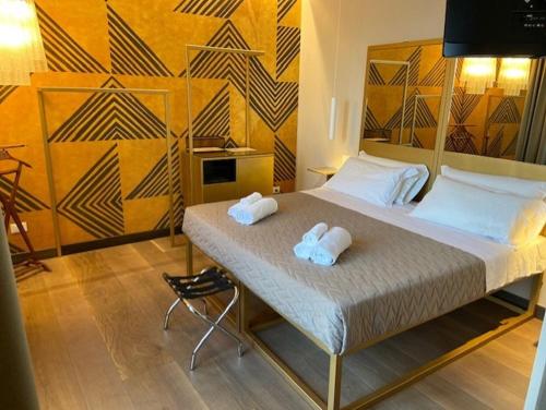 Posteľ alebo postele v izbe v ubytovaní 5-Rooms Apartment